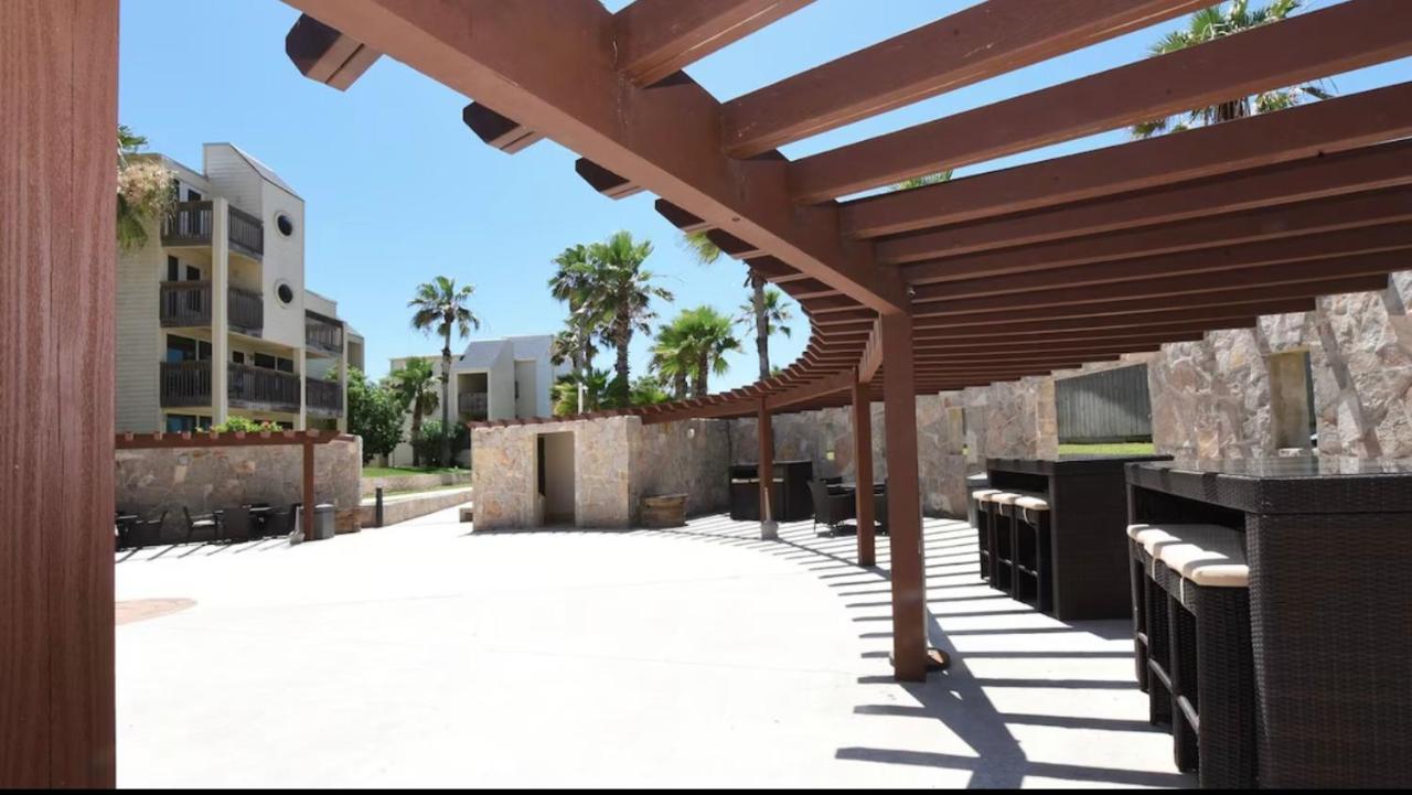 New Stunning Ocean-View Beachfront Resort, Heated Pool! South Padre Island Luaran gambar