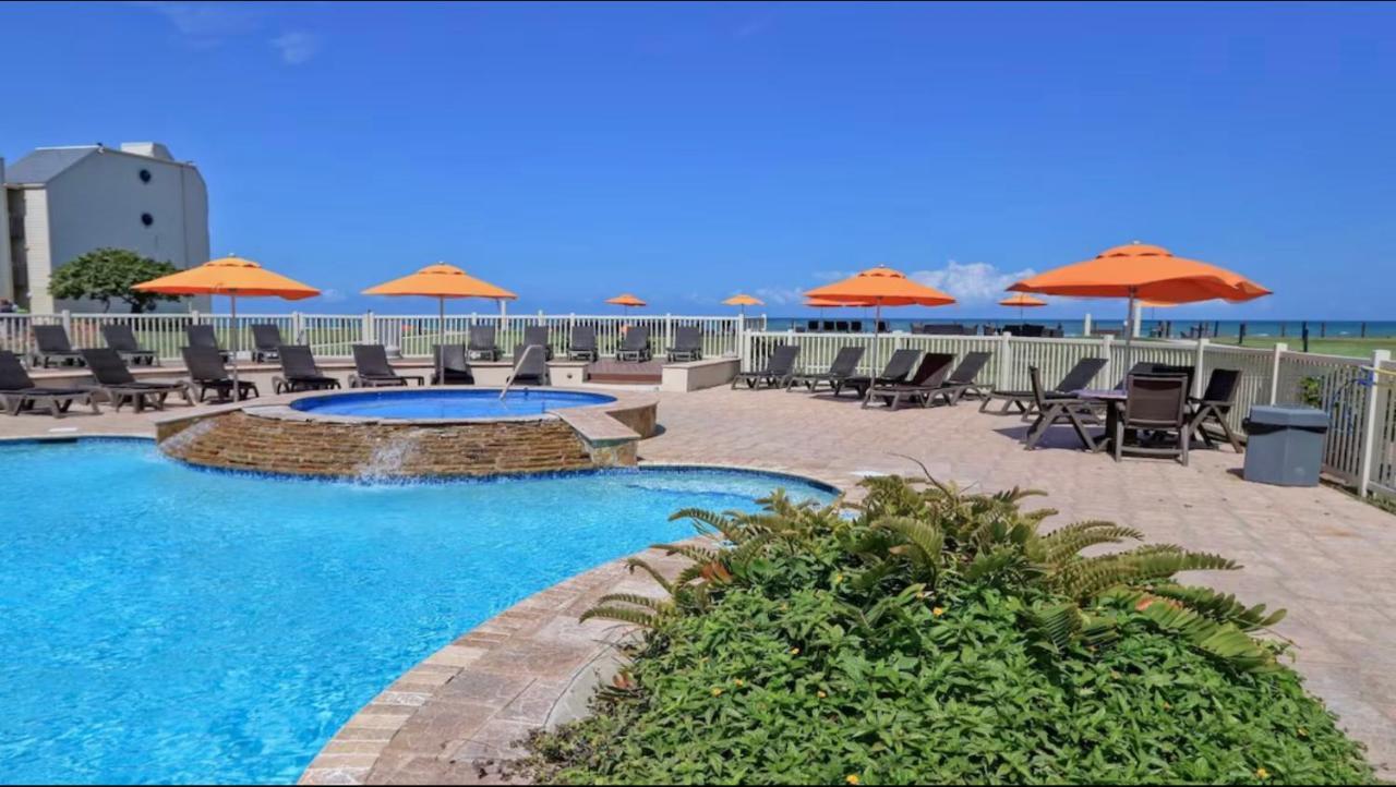 New Stunning Ocean-View Beachfront Resort, Heated Pool! South Padre Island Luaran gambar